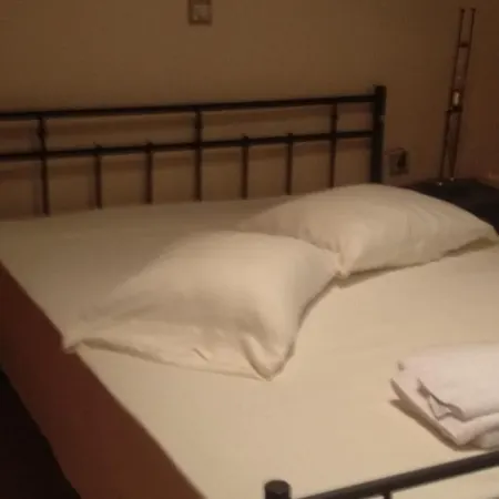 Kaboli Rooms-pefki *