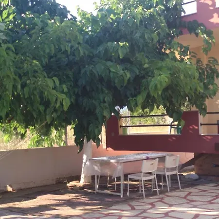 Kaboli Rooms-pefki Feriehus Pefki (Evia)