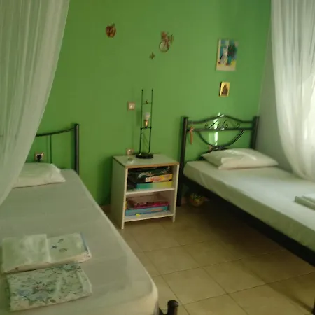 Feriehus Kaboli Rooms-pefki *