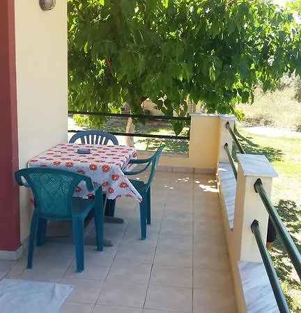 Kaboli Rooms-pefki Feriehus Pefki (Evia)